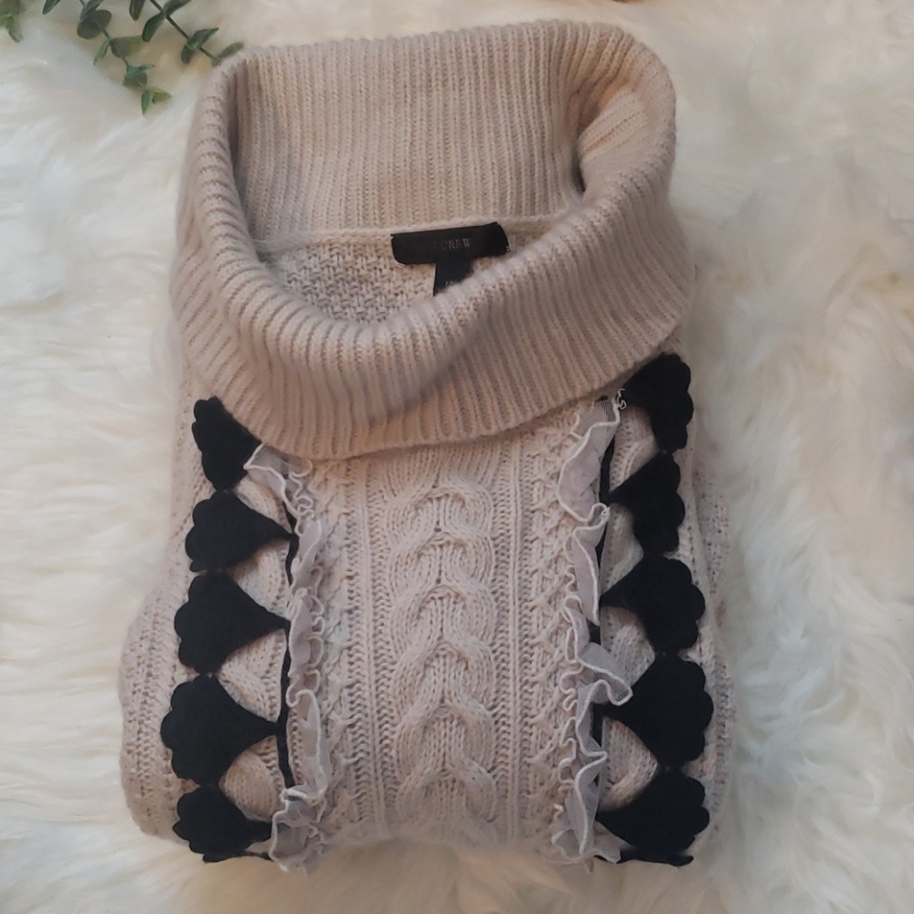 J.Crew light sweater front ruffles Size M